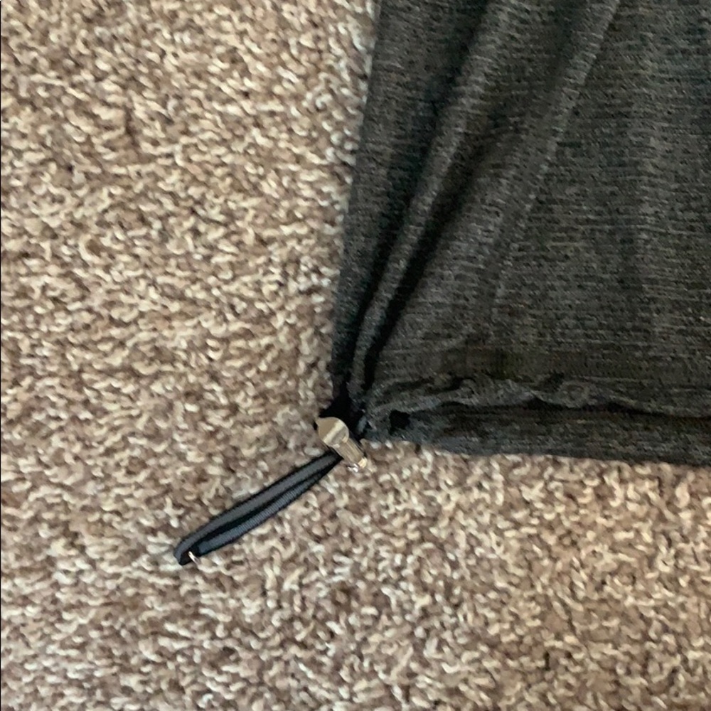 Lululemon top - Picture 4 of 5